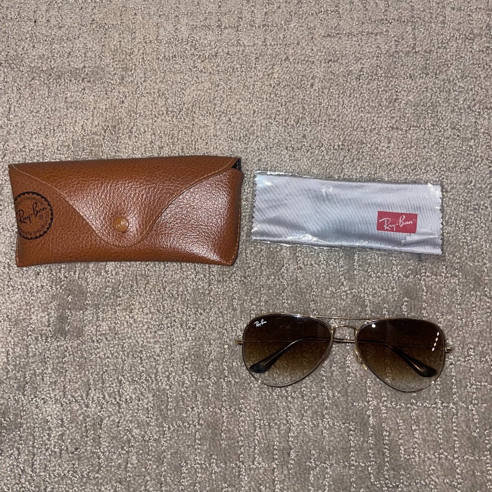 Ray-Ban RB3025 Aviator Large Sunglasses Gold Frame Light Brown Gradient Lenses